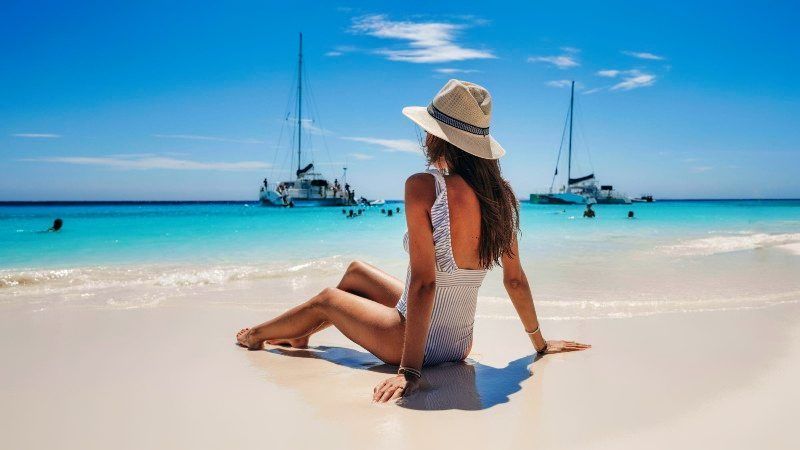klein-curacao-irie-tours-catamarans-strand-800x450-1.jpg